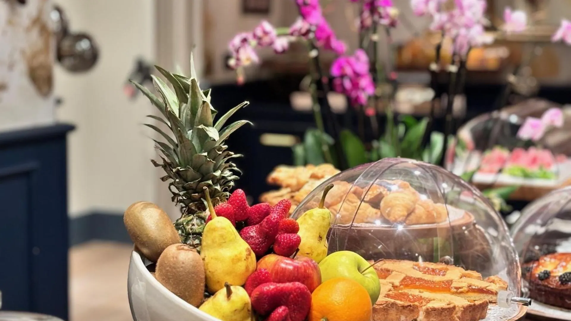 *****  Nemi Hotel Milan Italy
